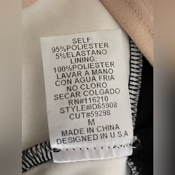 NWT Women’s Colorblock Dress. - Picture 6 of 6